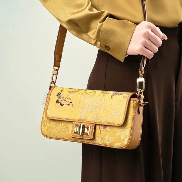 yunjin-brocade-leather-handbag-embroidered-butterfly-pattern-model-shoulder-handheld.jpg